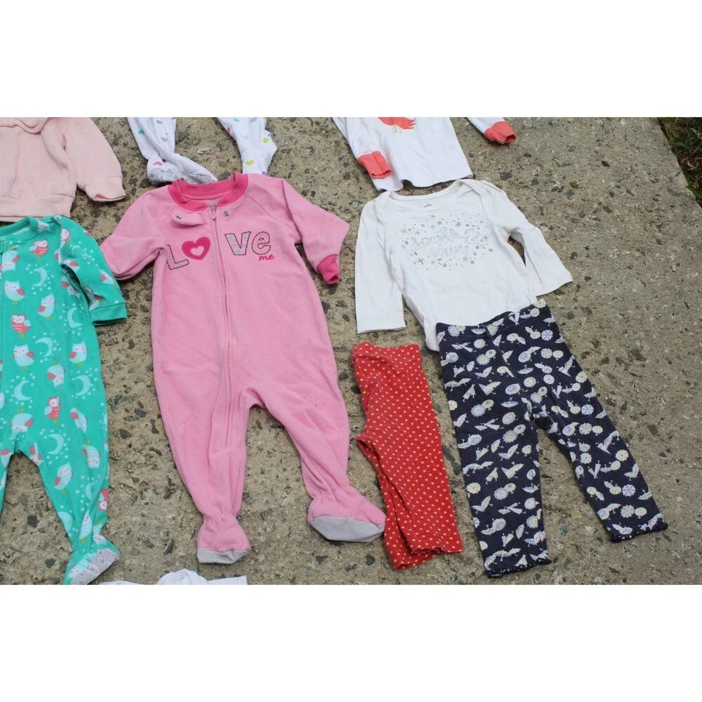 Lot of 31 pcs Baby Girl Clothes 12M, 12-18M Outfits Sleepers CUTE FALL Wardrobe